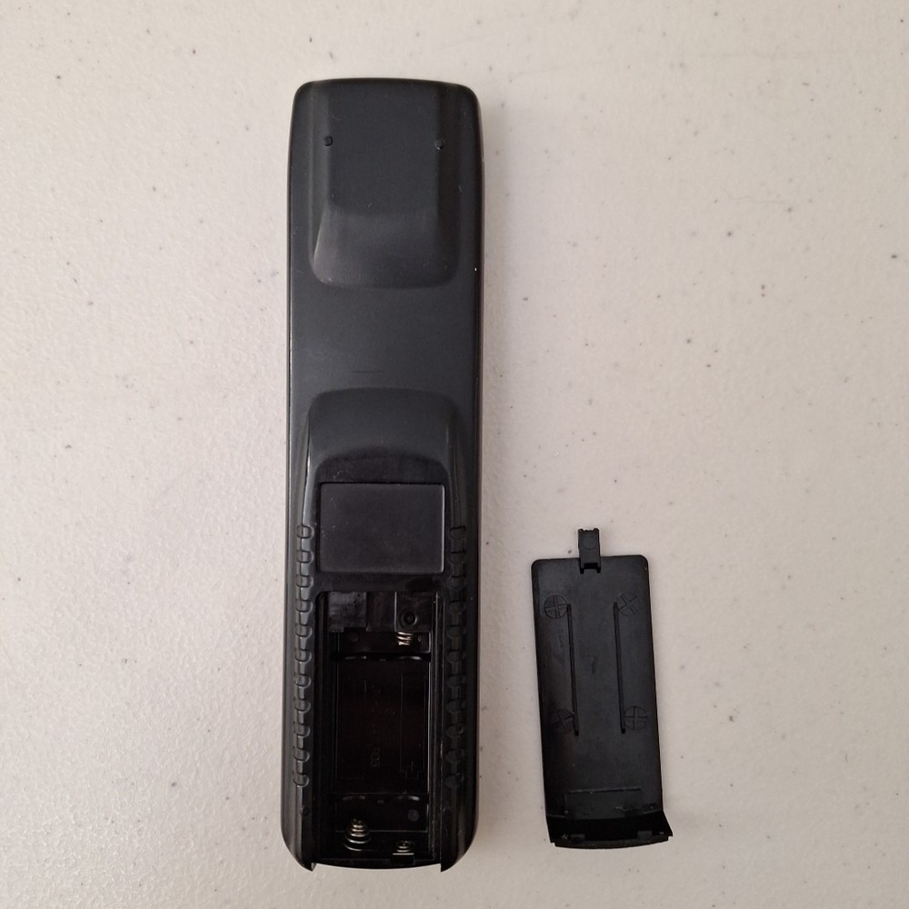 KLH R3000 Remote Control Unit for R-3000 R-3100 (R1) - Picture 7 of 8
